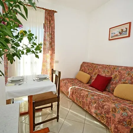 With Pool Albina 3 Appartement