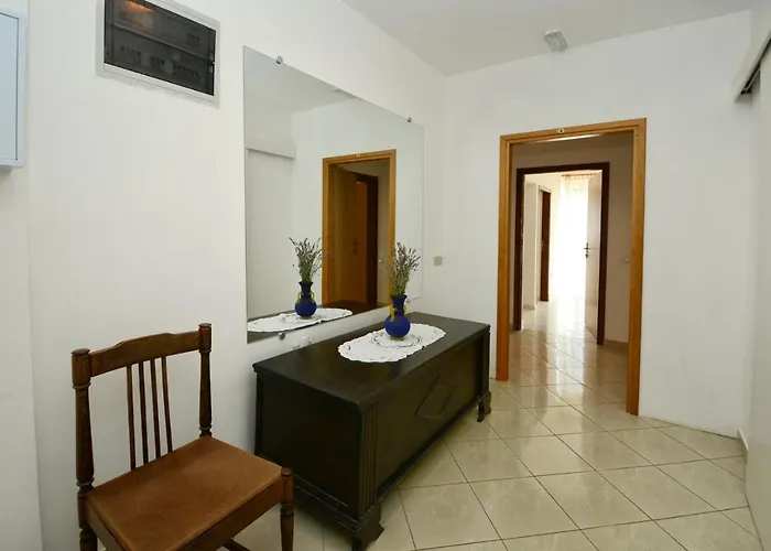 With Pool Albina 3 * 乌马格