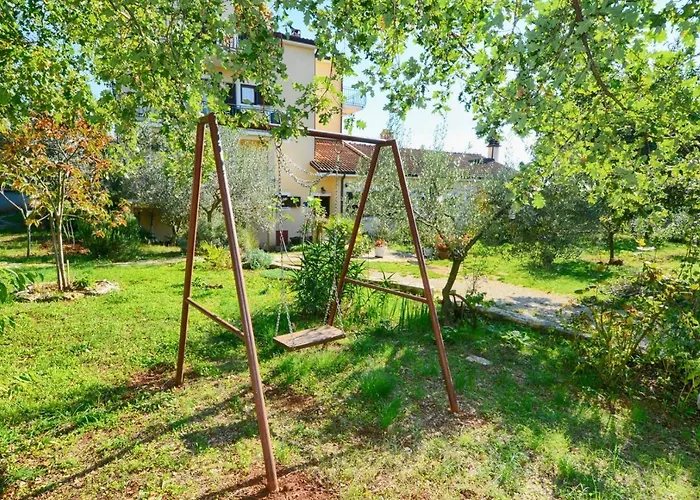 With Pool Albina 3 公寓 乌马格