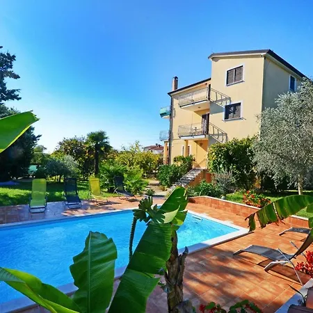 Apartamento With Pool Albina 3 Umag