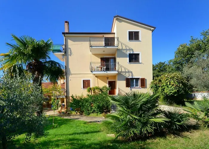 Apartmán With Pool Albina 3 Umag